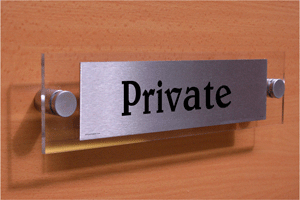 DV736: private - door sign
