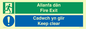 CB16437: Welsh English Bilingual Allanfa dân Cadwch yn glir / Fire exit Keep clear