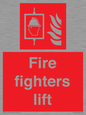 FV10572: Fire fighters lift