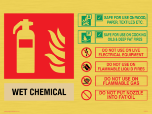 FZ372: This Extinguisher Contains Wet Chemical Instructions For Use