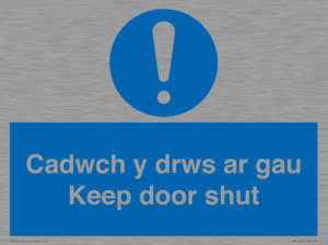 MA15278: Cadwch y drws ar gau Keep door shut