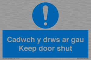 MA15278: Cadwch y drws ar gau Keep door shut