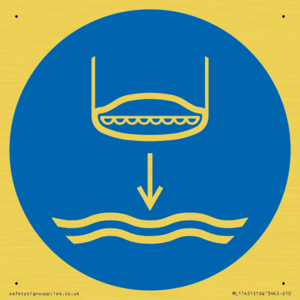 ML11451: Mandatory: Lower lifeboat to the water in launch sequence