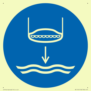 ML11451: Mandatory: Lower lifeboat to the water in launch sequence