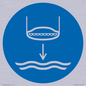 ML11451: Mandatory: Lower lifeboat to the water in launch sequence
