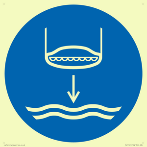 ML11451: Mandatory: Lower lifeboat to the water in launch sequence