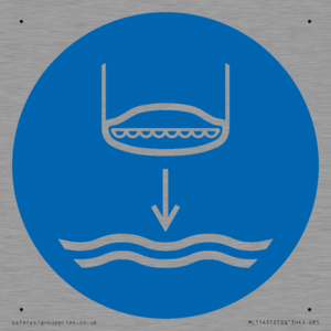 ML11451: Mandatory: Lower lifeboat to the water in launch sequence