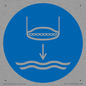 ML11451: Mandatory: Lower lifeboat to the water in launch sequence