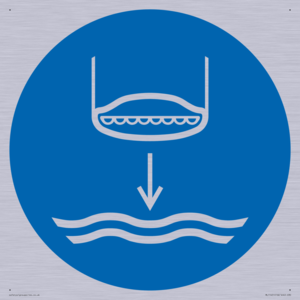 ML11451: Mandatory: Lower lifeboat to the water in launch sequence