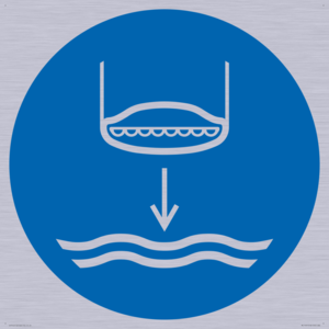 ML11451: Mandatory: Lower lifeboat to the water in launch sequence