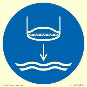ML11451: Mandatory: Lower lifeboat to the water in launch sequence