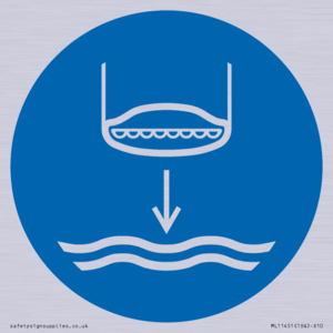 ML11451: Mandatory: Lower lifeboat to the water in launch sequence