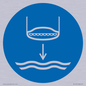ML11451: Mandatory: Lower lifeboat to the water in launch sequence