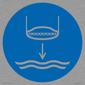 ML11451: Mandatory: Lower lifeboat to the water in launch sequence