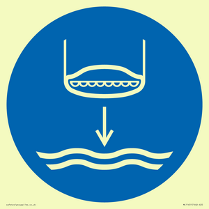 ML11451: Mandatory: Lower lifeboat to the water in launch sequence