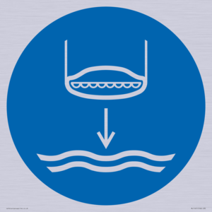 ML11451: Mandatory: Lower lifeboat to the water in launch sequence