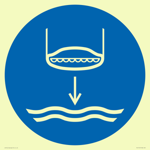 ML11451: Mandatory: Lower lifeboat to the water in launch sequence