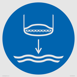 ML11451: Mandatory: Lower lifeboat to the water in launch sequence