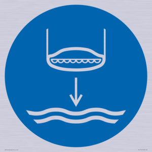 ML11451: Mandatory: Lower lifeboat to the water in launch sequence