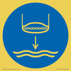 ML11451: Mandatory: Lower lifeboat to the water in launch sequence