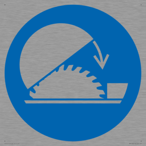 MM11433: Mandatory: Use table saw adjustable guard