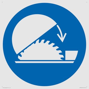 MM11433: Mandatory: Use table saw adjustable guard