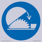 MM11433: Mandatory: Use table saw adjustable guard