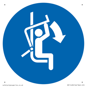 MP11439: Mandatory: Close safety bar of chairlift