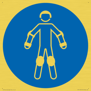 MP11472: Mandatory: Wear protective roller sport equipment