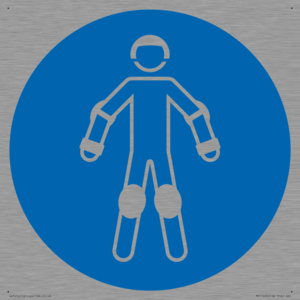 MP11472: Mandatory: Wear protective roller sport equipment