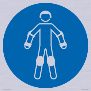 MP11472: Mandatory: Wear protective roller sport equipment