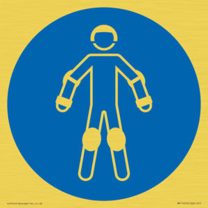 MP11472: Mandatory: Wear protective roller sport equipment