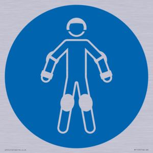 MP11472: Mandatory: Wear protective roller sport equipment