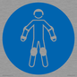 MP11472: Mandatory: Wear protective roller sport equipment