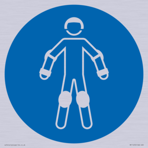 MP11472: Mandatory: Wear protective roller sport equipment