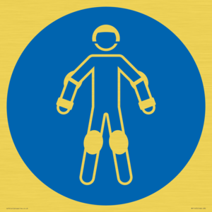 MP11472: Mandatory: Wear protective roller sport equipment