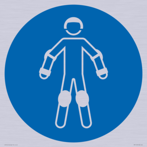 MP11472: Mandatory: Wear protective roller sport equipment