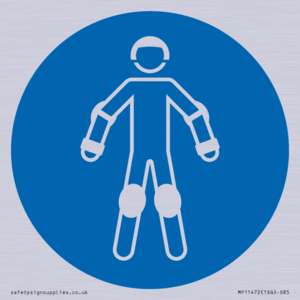MP11472: Mandatory: Wear protective roller sport equipment