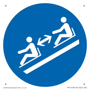 MP11478: Mandatory: Keep distance between toboggans