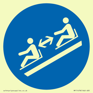MP11478: Mandatory: Keep distance between toboggans