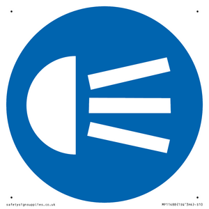 MP11488: Mandatory: Use navigation lights