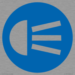 MP11488: Mandatory: Use navigation lights