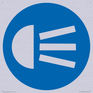 MP11488: Mandatory: Use navigation lights