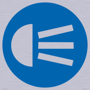 MP11488: Mandatory: Use navigation lights