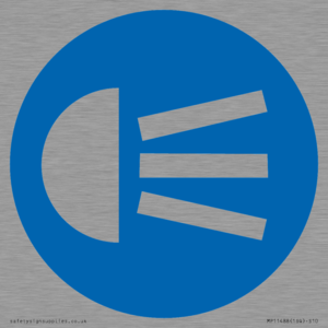 MP11488: Mandatory: Use navigation lights