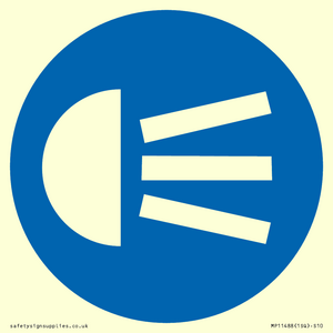 MP11488: Mandatory: Use navigation lights