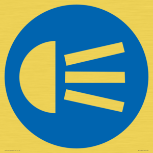 MP11488: Mandatory: Use navigation lights
