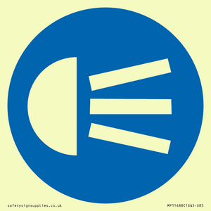 MP11488: Mandatory: Use navigation lights