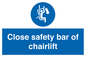 MP7517: Close safety bar of chairlift
