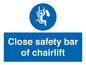 MP7517: Close safety bar of chairlift